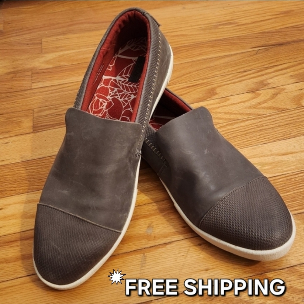 OluKai Alohi Women's Shoes, 11